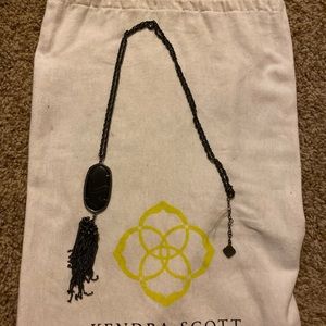 Kendra Scott necklace